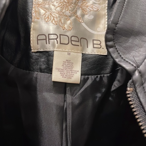 Black Jacket - Picture 3 of 4